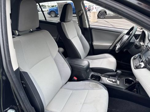 Used 2016 Toyota RAV4 XLE AWD/4WD image 13
