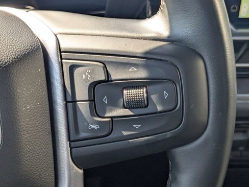 Used 2025 GMC Sierra 1500 SLT AWD/4WD image 27