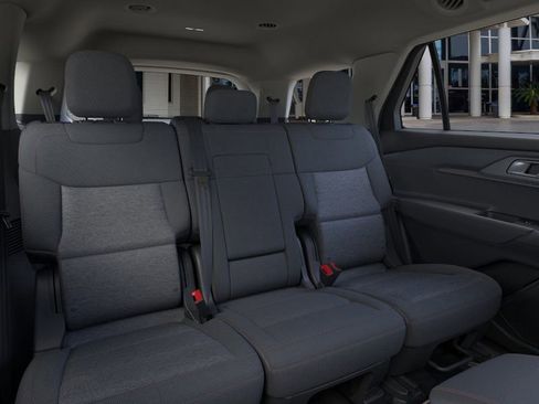 New 2025 Ford Explorer Active image 11