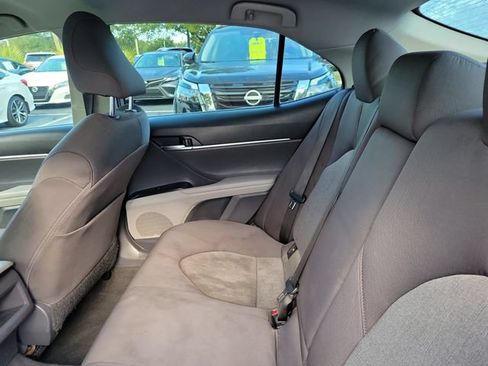 Used 2019 Toyota Camry LE FWD image 12