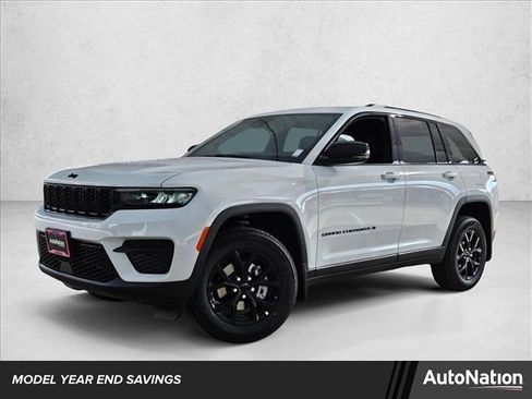 New 2025 Jeep Grand Cherokee Altitude image 1