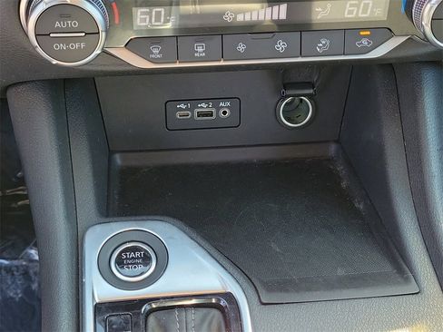 Used 2021 Nissan Sentra SV image 24