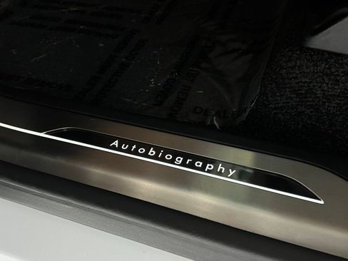 Used 2024 Land Rover Range Rover Autobiography image 30