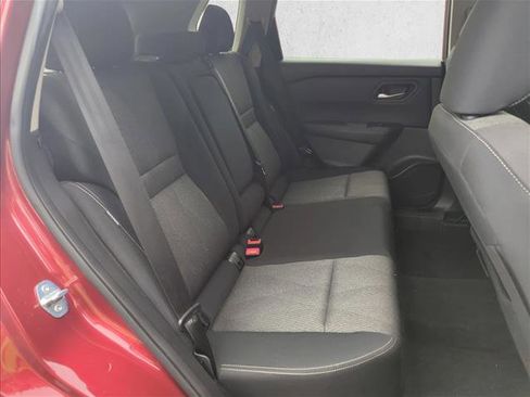 Used 2024 Nissan Rogue SV image 22