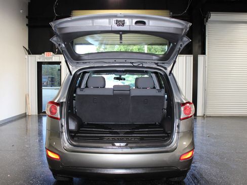 Used 2012 Hyundai Santa Fe GLS FWD image 29