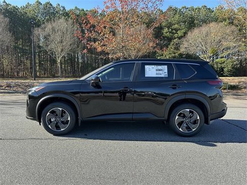 New 2026 Nissan Rogue SV image 5