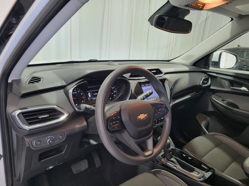 Certified 2022 Chevrolet TrailBlazer LT w/ Convenience Package image 27
