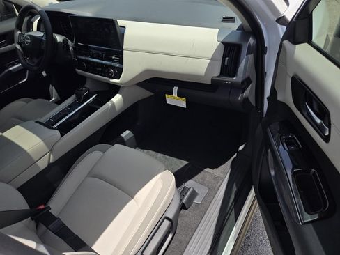 New 2026 Nissan Pathfinder SL FWD image 7