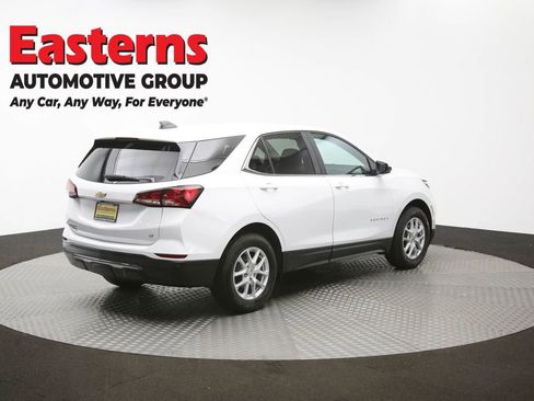 Used 2022 Chevrolet Equinox LT FWD image 40