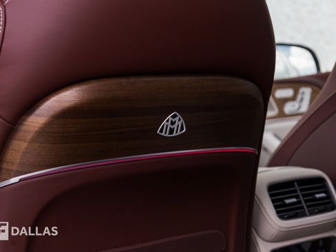 Used 2023 Mercedes-Benz Maybach GLS 600 4MATIC image 35