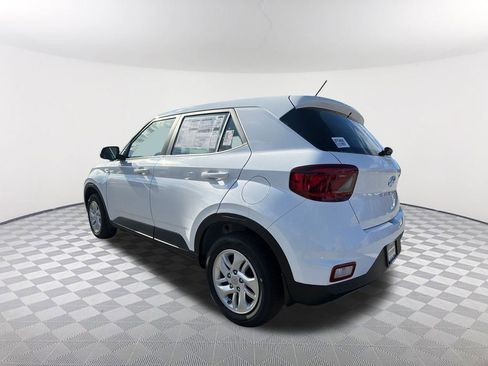 New 2026 Hyundai Venue SE image 7