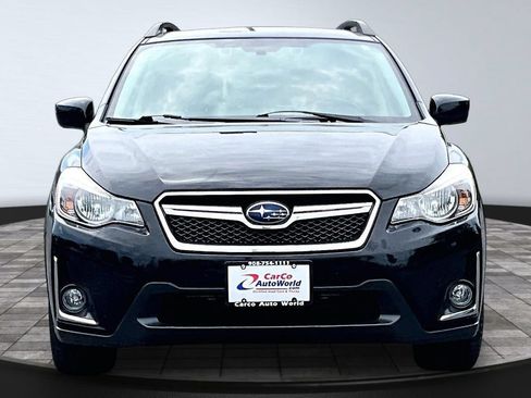 Used 2017 Subaru Crosstrek 2.0i Premium AWD/4WD image 2