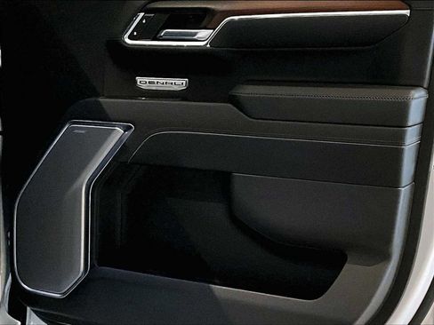 Used 2024 GMC Sierra 1500 Denali w/ Denali Reserve Package image 27