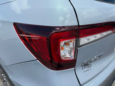 Used 2022 Honda Pilot Sport image 16