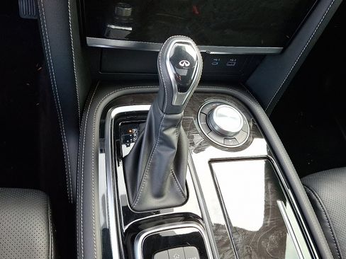 Used 2024 INFINITI QX80 Sensory w/ Cargo Package image 16