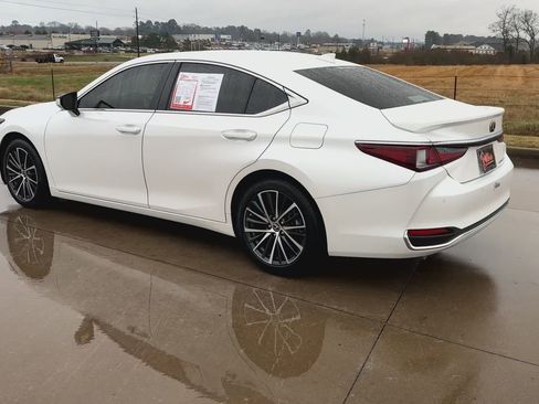 Used 2025 Lexus ES 300h ES 300h image 7