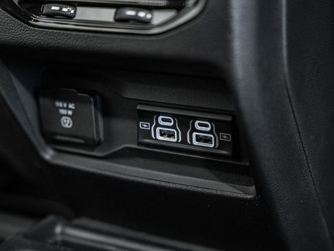 New 2025 Jeep Grand Cherokee L Altitude image 32