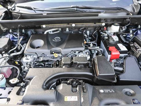 Certified 2022 Toyota RAV4 XLE w/ Convenience Package image 18