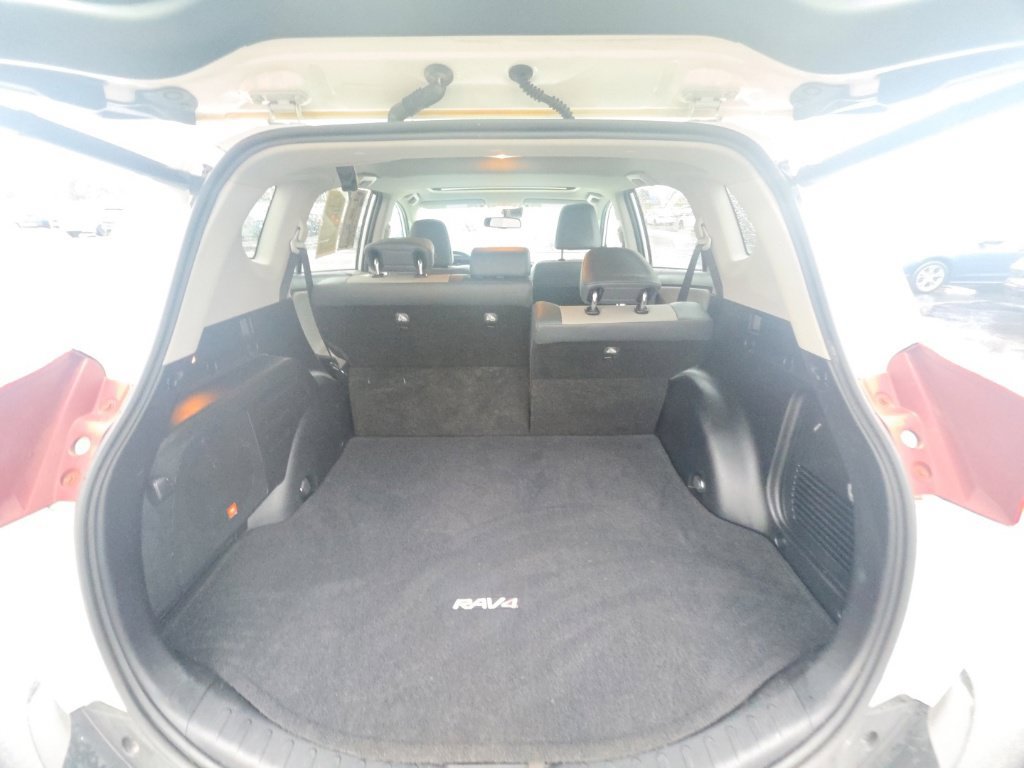 Used 2014 Toyota RAV4 Limited w/ Technology Package FWD image 29