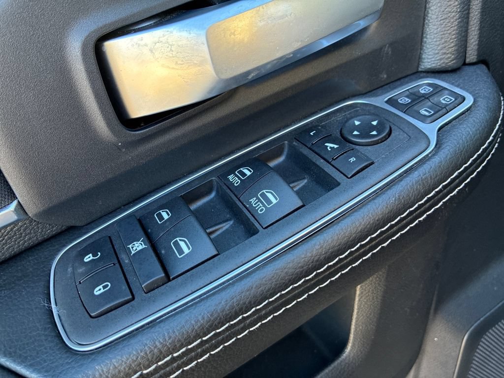 New 2024 RAM 2500 Big Horn w/ Night Edition AWD/4WD image 12