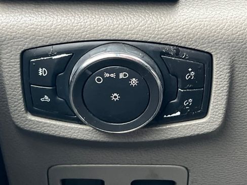 Used 2016 Ford F150 XLT w/ Equipment Group 302A Luxury image 31