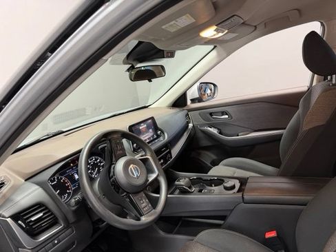 Used 2021 Nissan Rogue SV AWD/4WD image 17