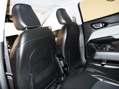 Used 2022 Jeep Compass Limited image 63