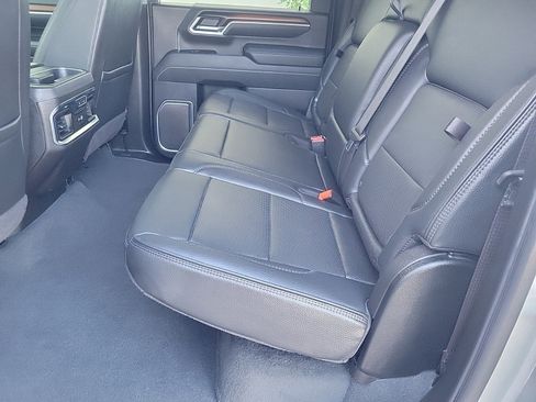 Used 2025 GMC Sierra 3500 Denali w/ Denali Reserve Package image 17