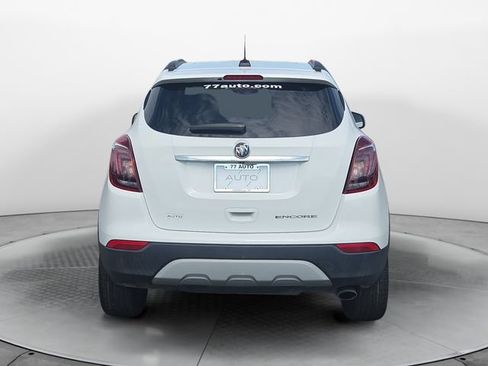 Used 2021 Buick Encore Preferred FWD image 4