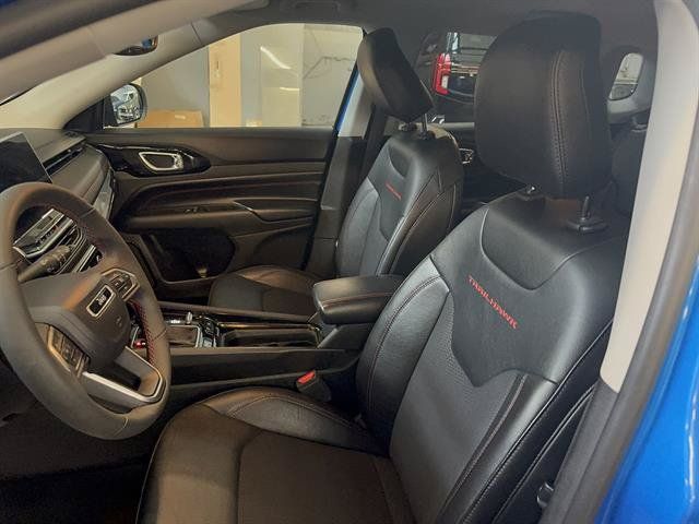 Used 2022 Jeep Compass Trailhawk AWD/4WD image 11