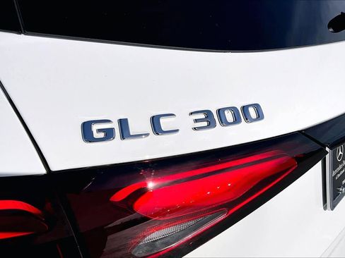 Certified 2025 Mercedes-Benz GLC 300 image 30