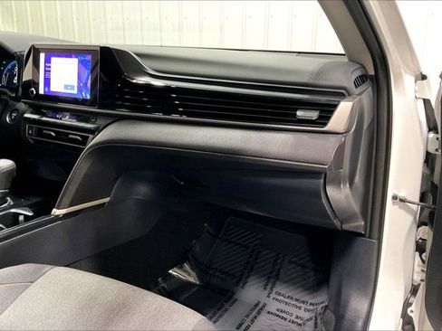 Certified 2025 Toyota Camry LE image 17