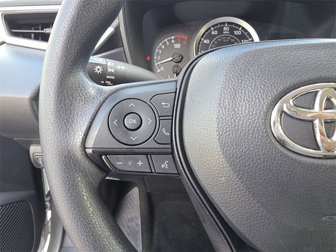 Certified 2022 Toyota Corolla LE image 29