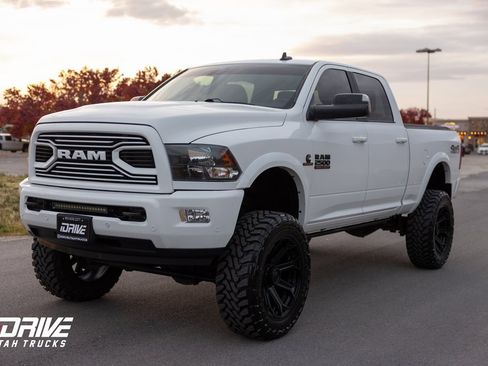 Used 2018 RAM 2500 Big Horn w/ Sport Appearance Group image 5