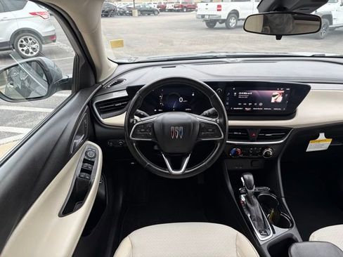 Used 2024 Buick Encore GX Preferred w/ Comfort Package image 14