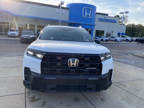 New 2026 Honda Pilot Black Edition image 3