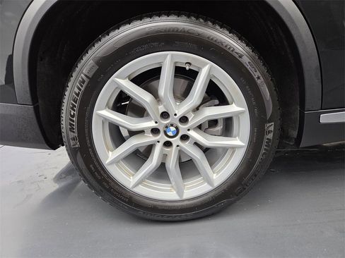 Used 2023 BMW X5 xDrive40i w/ Executive Package image 24