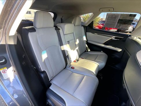Used 2019 Lexus RX 350L w/ Premium Package image 18