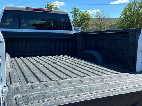 New 2026 GMC Sierra 2500 SLE w/ SLE Value Package; AWD/4WD image 6