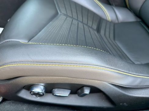 Used 2021 Chevrolet Corvette Stingray Premium Cpe w/ Z51 Performance Package RWD image 16
