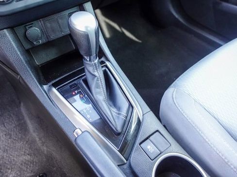 Used 2016 Toyota Corolla LE image 19