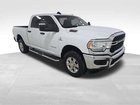 Used 2024 RAM 2500 Big Horn AWD/4WD image 2
