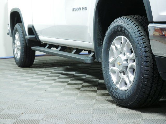 Used 2022 Chevrolet Silverado 3500 W/T w/ Gooseneck/5TH Wheel Package AWD/4WD image 8