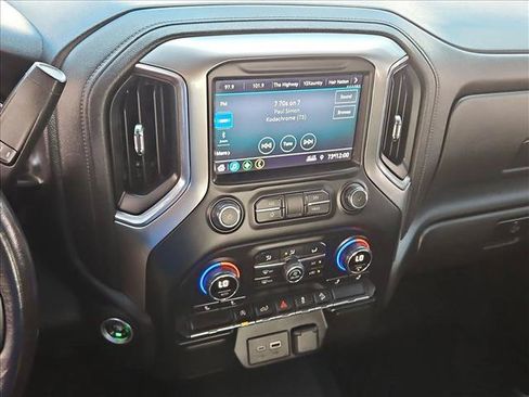 Used 2021 Chevrolet Silverado 1500 LT AWD/4WD image 14