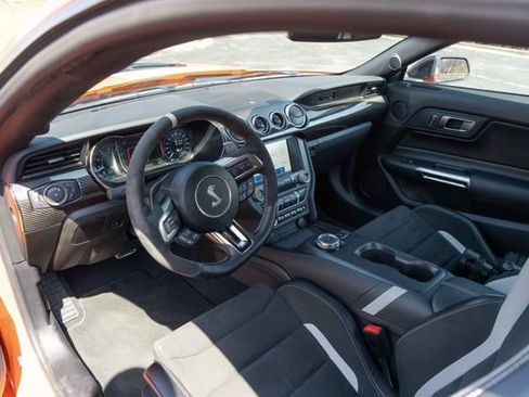 Used 2022 Ford Mustang Shelby GT500 w/ Carbon Fibre Track Pack image 38