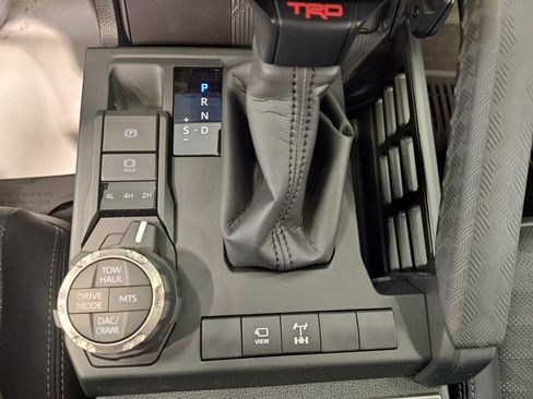 Used 2026 Toyota 4Runner TRD Off-Road Premium AWD/4WD image 23