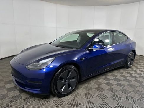 Used 2023 Tesla Model 3 Standard Range image 7