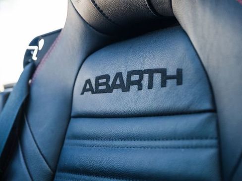 Used 2020 FIAT 124 Spider Abarth w/ Convenience Group image 29