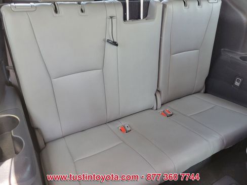 Used 2023 Toyota Highlander XLE image 15