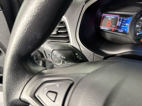 Used 2022 Ford Edge SE w/ Cargo Accessory Package image 14